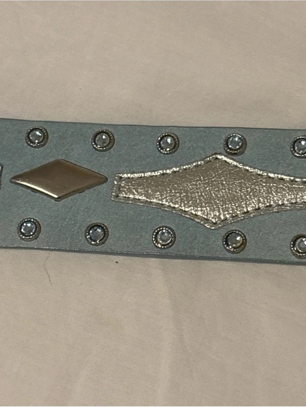 Women’s Streets Ahead Blue Silver Jeweled Buckle Leather Belt Size Medium 36676